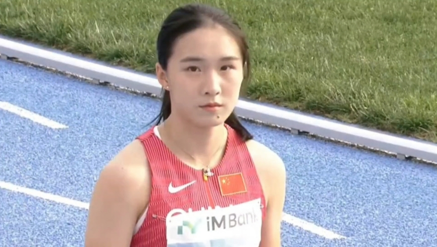 18岁女孩深夜家门口遇害,香港澳门天天彩资料自动更新2025,准确资料解释落实_投资版V13.54